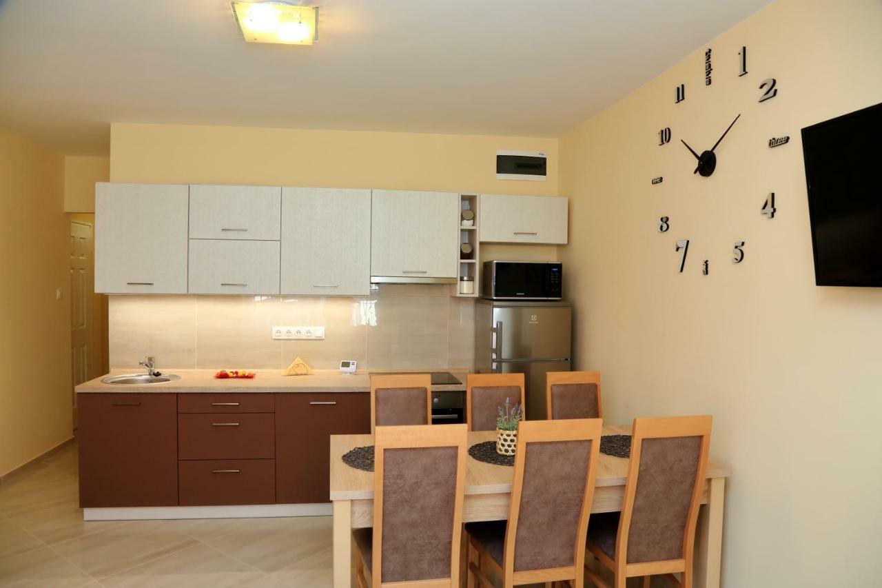 Maria Apartman Pecs Exterior photo