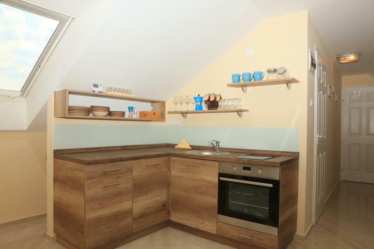 Maria Apartman Pecs Exterior photo